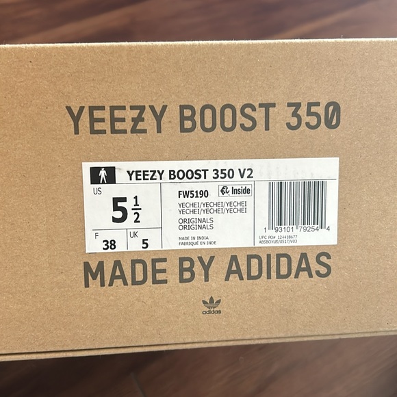 Yeezy Boost 350 V2 - Picture 5 of 5